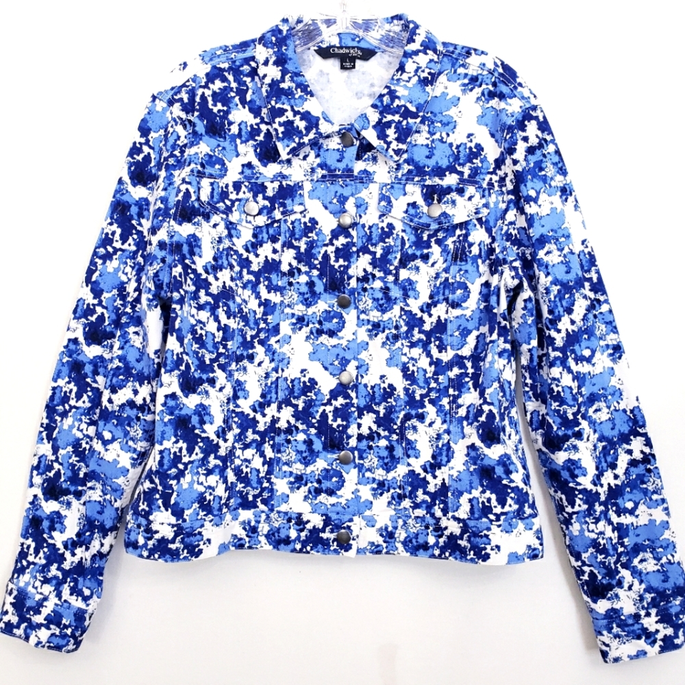 Nwot Chadwicks of Boston  White /Blue Floral Jean Jacket w/Stretch